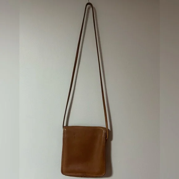 Coach 1990 Vintage Companion Flap Crossbody Bag - Picture 12 of 14